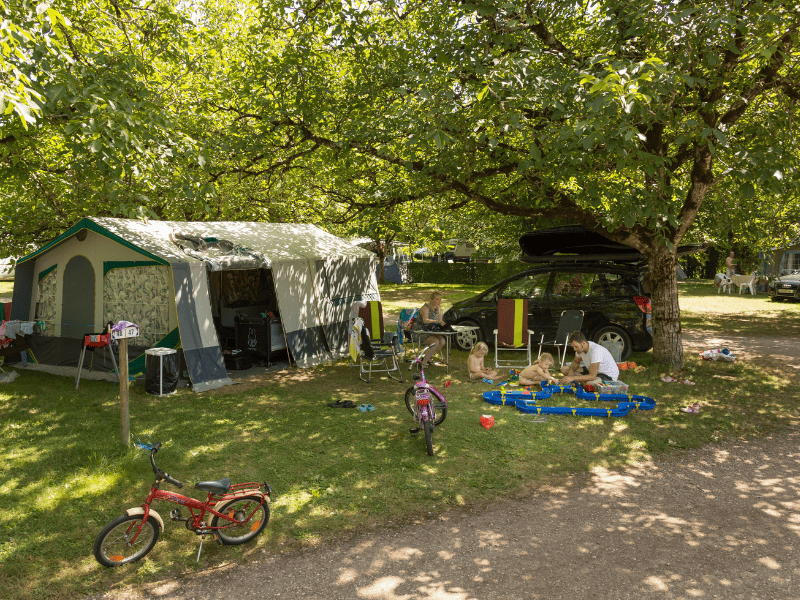 Camping La Plage à Meyronne dans le Lot et la Vallée de Dordogne - Camping en bord de Rivière en Occitanie (2)
