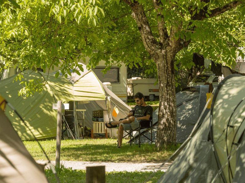 Camping La Plage à Meyronne dans le Lot et la Vallée de Dordogne - Camping en bord de Rivière en Occitanie (3)